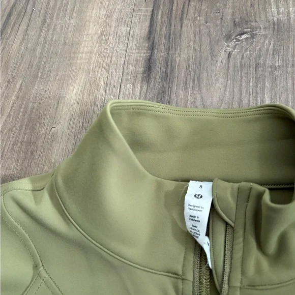Lululemon InStill Jacket - Picture 4 of 5